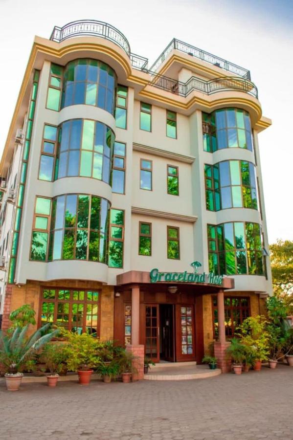 Grace Land Hotel Аруша Екстер'єр фото